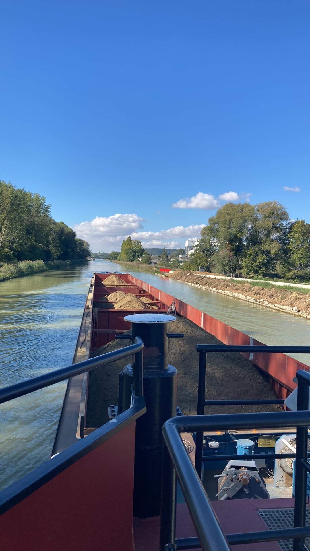 Transport écologique par bateau